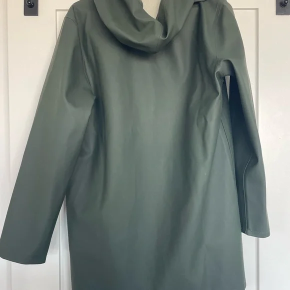 Stutterheim Stockholm Lightweight Matte Raincoat - men’s S - Picture 2 of 3
